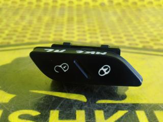 Кнопка центрального замка Volkswagen Golf 2011