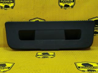 Обшивка крышки багажника панель Volkswagen Polo 2016