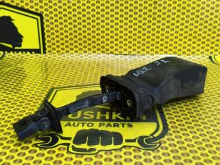 Ограничитель двери задний правый Volkswagen Polo 2016