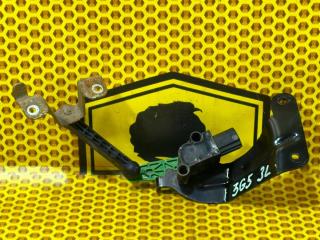 Датчик высоты дорожного просвета задний левый Volkswagen Passat 2017