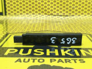 Антенна бесключевого доступа Volkswagen Passat 2017