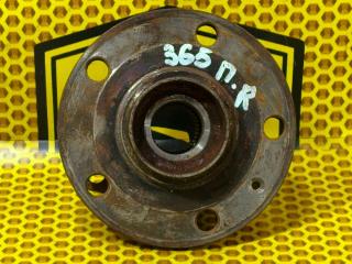 Ступица передняя правая Volkswagen Passat 2017