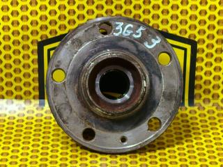 Ступица задняя правая Volkswagen Passat 2017