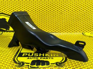 Запчасть воздуховод отопителя в ноги левый Volkswagen Passat 2017