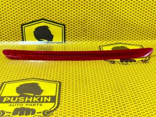 Дополнительный стоп-сигнал Volkswagen Passat 2017