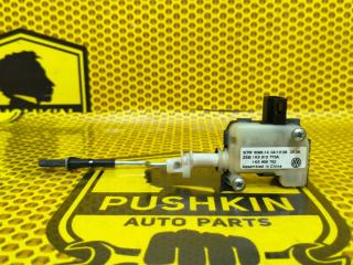 Замок лючка топливного бака Volkswagen Jetta 2006