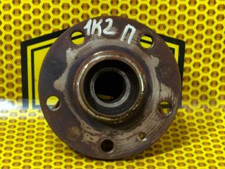 Ступица передняя правая Volkswagen Jetta 2006