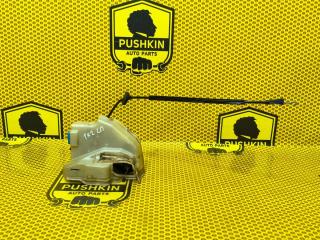 Замок двери передний левый Volkswagen Jetta 2006