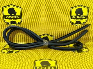 Уплотнитель на проем передний правый Volkswagen Jetta 2006