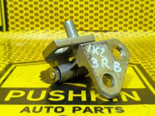 Петля двери задняя верхняя правая Volkswagen Jetta 2006