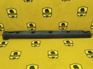 Накладка порога внешняя правая Volkswagen Passat 2006