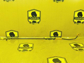 Упор капота Skoda Rapid 2017