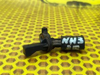 Датчик АБС задний правый Skoda Rapid 2017