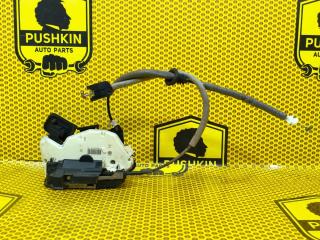 Замок двери передний правый Skoda Rapid 2017