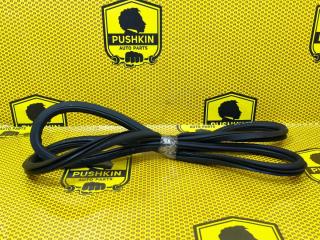 Уплотнитель на проем задний правый Skoda Rapid 2017