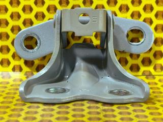 Петля двери передняя нижняя передняя правая Hyundai Solaris 2021