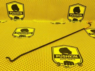 Упор капота Skoda Octavia 2013