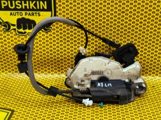 Замок двери передний левый Skoda Octavia 2013