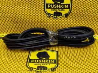 Уплотнитель на проем задний левый Skoda Octavia 2013