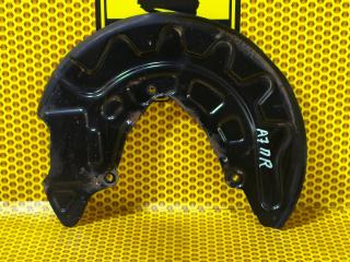 Пыльник тормозного диска передний правый Skoda Octavia 2013