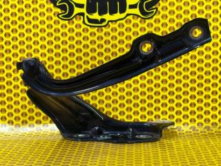 Петля капота левая Skoda Octavia 2013