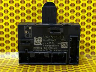 Блок управления двери передний правый Skoda Octavia 2013