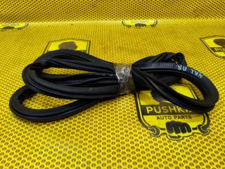 Уплотнитель на проем передний правый Volkswagen Polo 2020