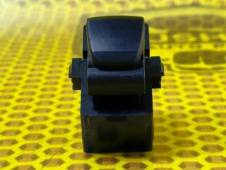 Кнопка стеклоподъемника задняя левая Hyundai Creta 2019