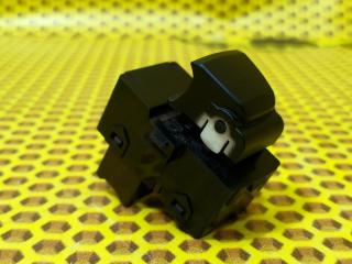 Кнопка стеклоподъемника задняя правая Hyundai Creta 2019