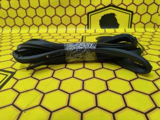 Уплотнитель на дверь задний левый KIA Rio 2014