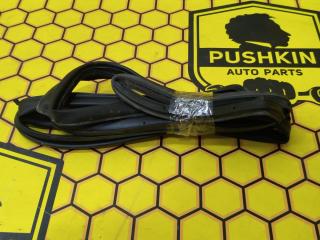 Уплотнитель на дверь передний правый KIA Rio 2014