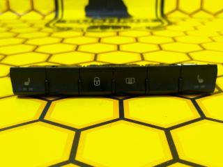 Блок кнопок подогрева Skoda Rapid 2019