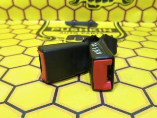 Замок ремня задний левый Skoda Rapid 2019