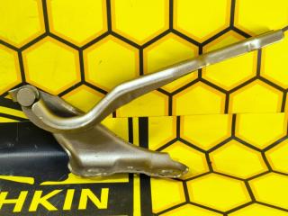 Петля капота левая Skoda Rapid 2019