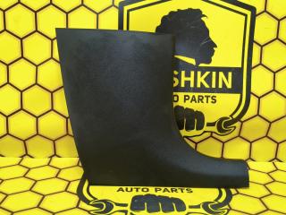 Обшивка стойки передней нижняя передняя правая Skoda Rapid 2019