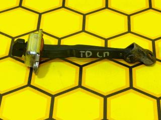 Ограничитель двери передний левый Kia Cerato 2010