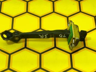 Ограничитель двери задний правый Kia Cerato 2010