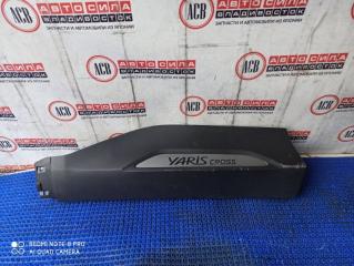 Накладка на дверь правая задняя TOYOTA YARIS CROSS MXPJ10 M15A 74077-52030 3 ракурс