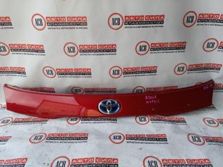 Накладка 5-й двери TOYOTA AQUA