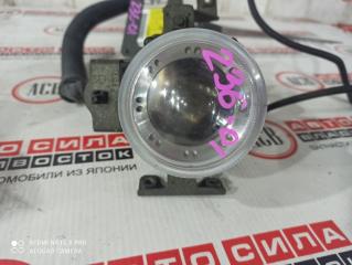 Туманка TOYOTA CROWN MAJESTA UZS186 P4942 2 ракурс