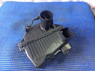 Корпус воздушного фильтра TOYOTA ALPHARD AGH40W 3 ракурс
