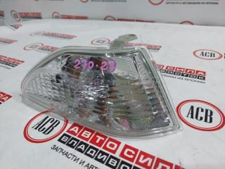 Запчасть габарит правый TOYOTA CARINA