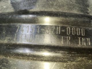 Подкрылок передний левый HR-V GH3