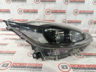 Фара правая TOYOTA AQUA NHP10 52-315, 81130-52M10 1 ракурс