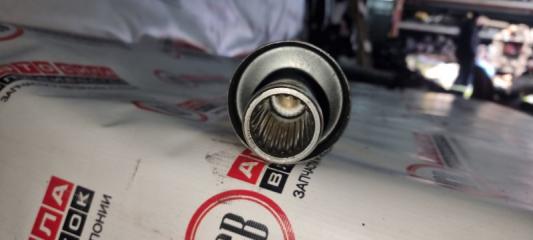 Карданный вал TOYOTA HILUX RZN152 1RZ 3 ракурс