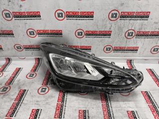 Запчасть фара правая TOYOTA AQUA