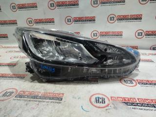 Запчасть фара правая TOYOTA AQUA