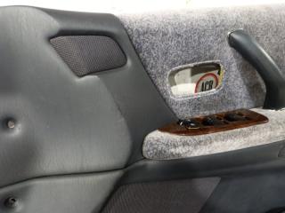 Обшивка дверей TOYOTA CROWN JZS155 3 ракурс