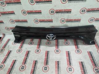 Накладка 5-й двери TOYOTA YARIS