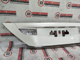 Запчасть накладка 5-й двери TOYOTA ALPHARD